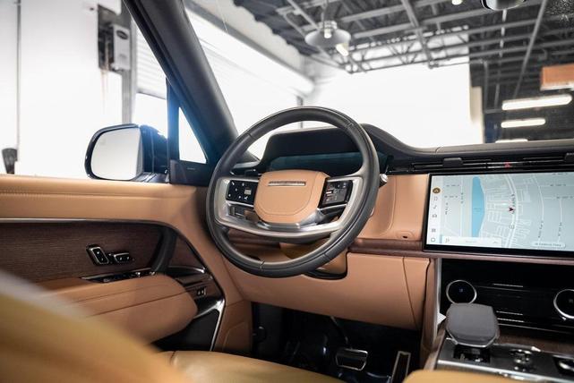 Photo of 2023 Ostuni Pearl White Land Rover Range Rover