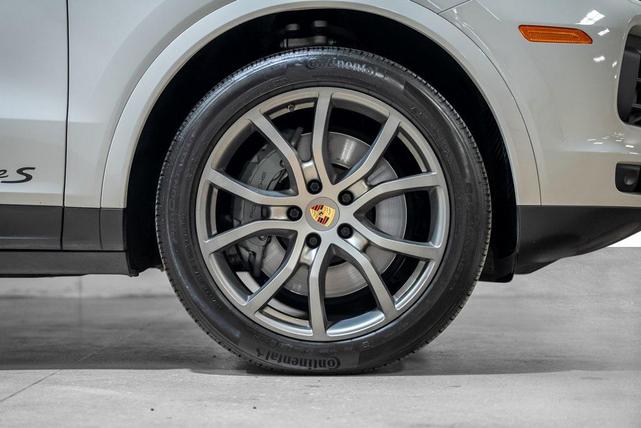 Photo of 2022 Chalk Porsche Cayenne