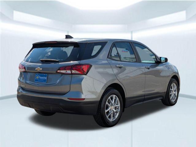 Photo of 2023 Sterling Gray Metallic Chevrolet Equinox