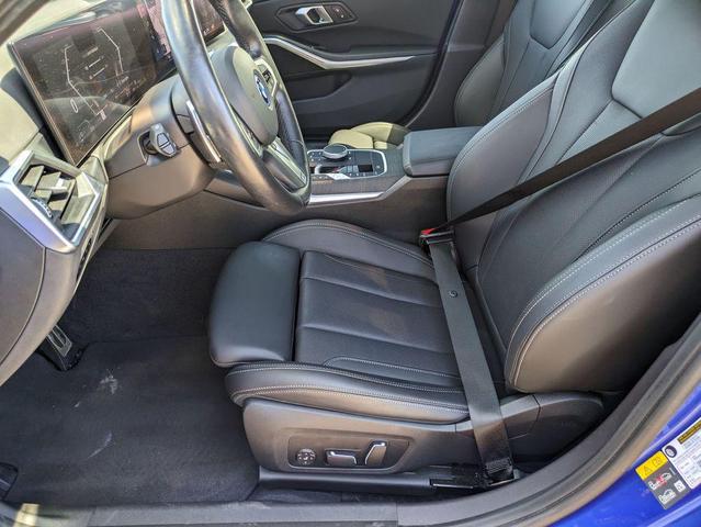 Photo of 2024 Blue BMW 330e