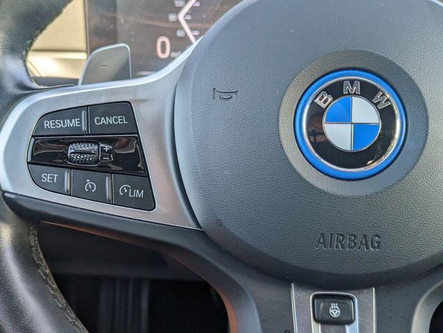 Photo of 2024 Blue BMW 330e
