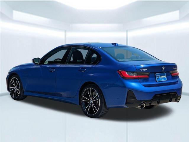 Photo of 2024 Blue BMW 330e
