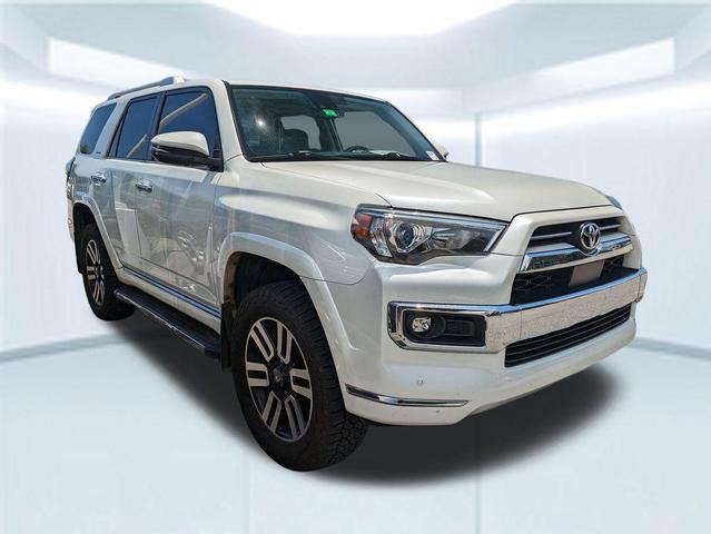 Photo of 2021 White Toyota 4Runner