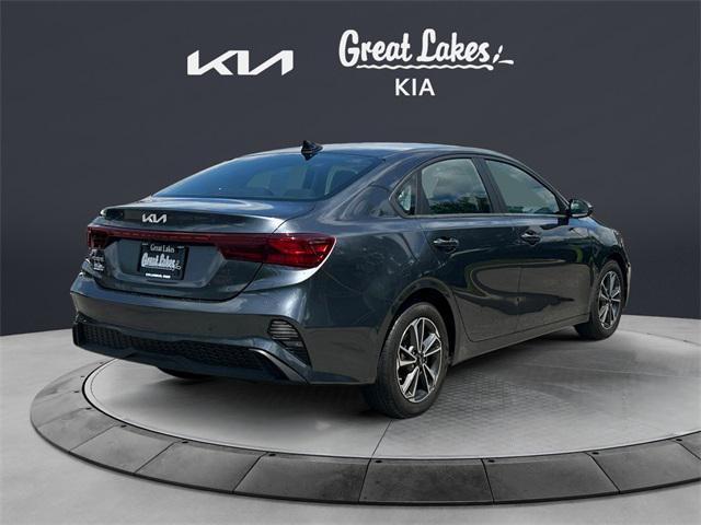 Photo of 2022 Gravity Gray Kia Forte