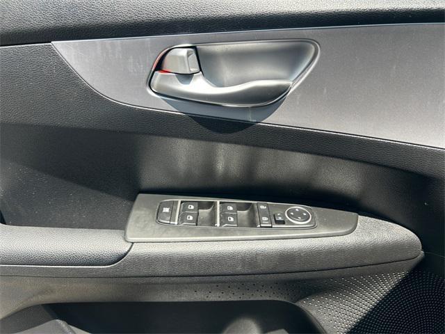 Photo of 2022 Gravity Gray Kia Forte