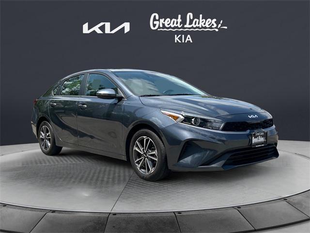 Photo of 2022 Gravity Gray Kia Forte