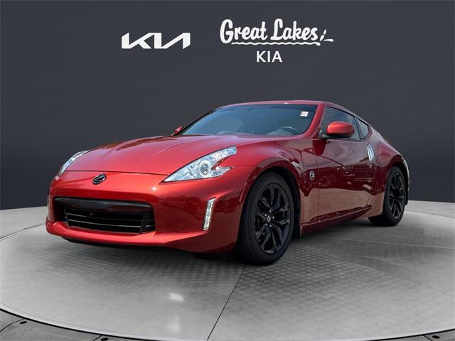 Photo of 2015 Magma Red Metallic Nissan 370Z