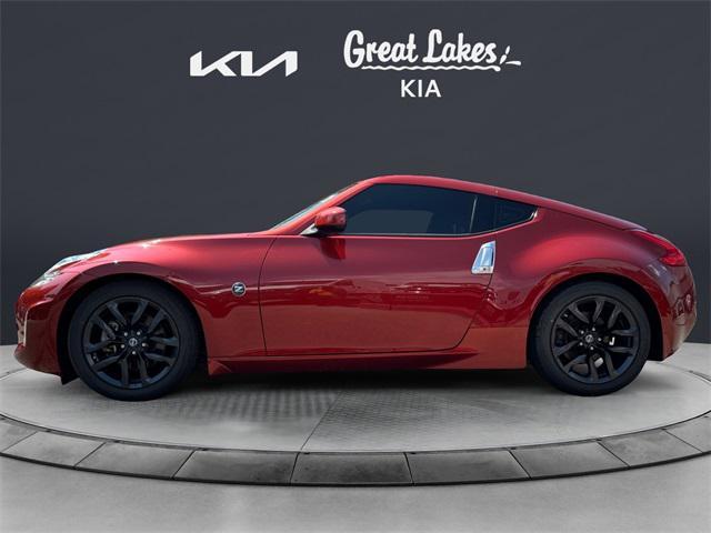Photo of 2015 Magma Red Metallic Nissan 370Z