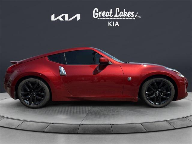 Photo of 2015 Magma Red Metallic Nissan 370Z