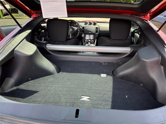 Photo of 2015 Magma Red Metallic Nissan 370Z