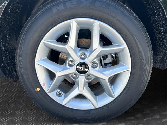 Photo of 2025 Fusion Black Kia Soul