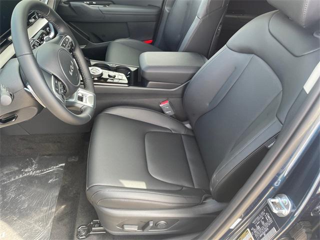 Photo of 2025 Vesta Blue Kia Sportage Hybrid
