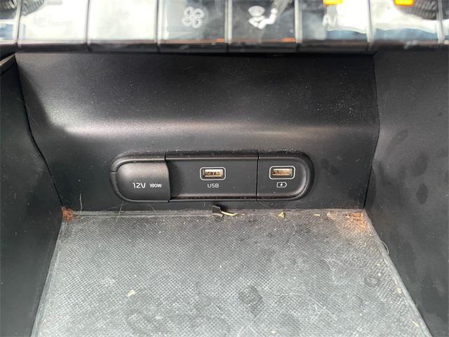 Photo of 2023 Ebony Black Kia K5