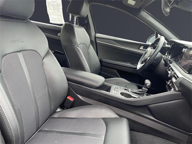 Photo of 2023 Ebony Black Kia K5