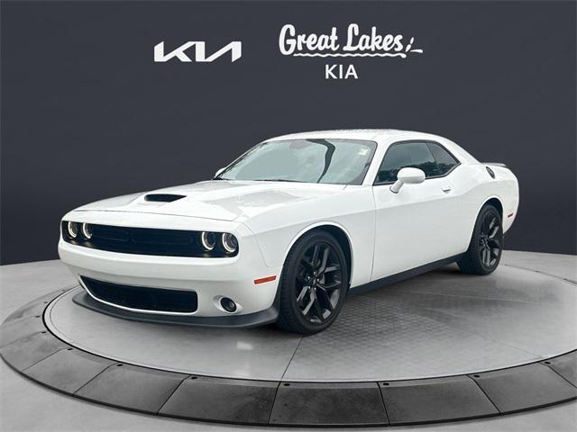 Photo of 2022 White Knuckle Clearcoat Dodge Challenger