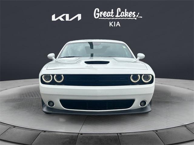 Photo of 2022 White Knuckle Clearcoat Dodge Challenger