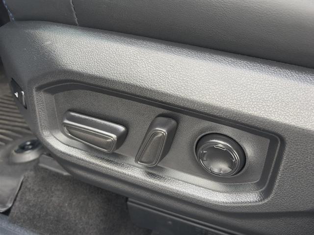 Photo of 2023 Wind Chill Pearl Toyota Tundra Hybrid
