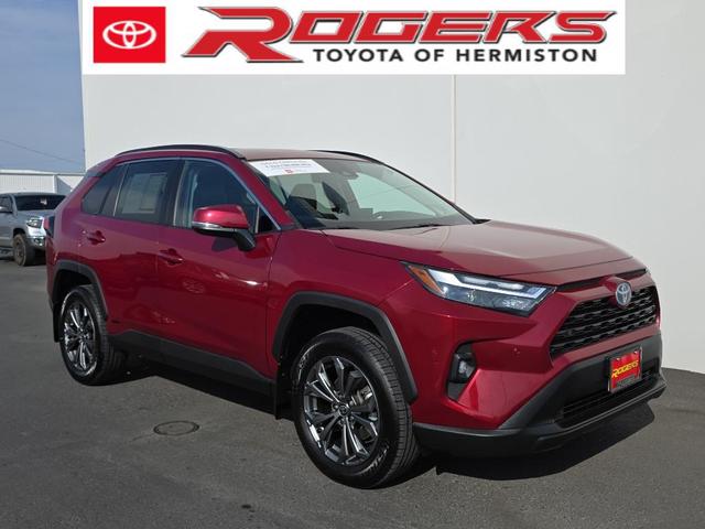 Photo of 2022 Ruby Flare Pearl Toyota RAV4 Hybrid