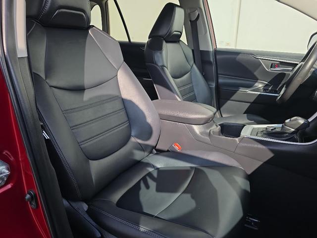 Photo of 2022 Ruby Flare Pearl Toyota RAV4 Hybrid