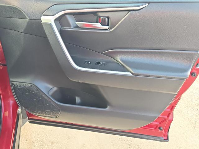 Photo of 2022 Ruby Flare Pearl Toyota RAV4 Hybrid