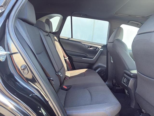 Photo of 2022 Midnight Black Metallic Toyota RAV4 Hybrid
