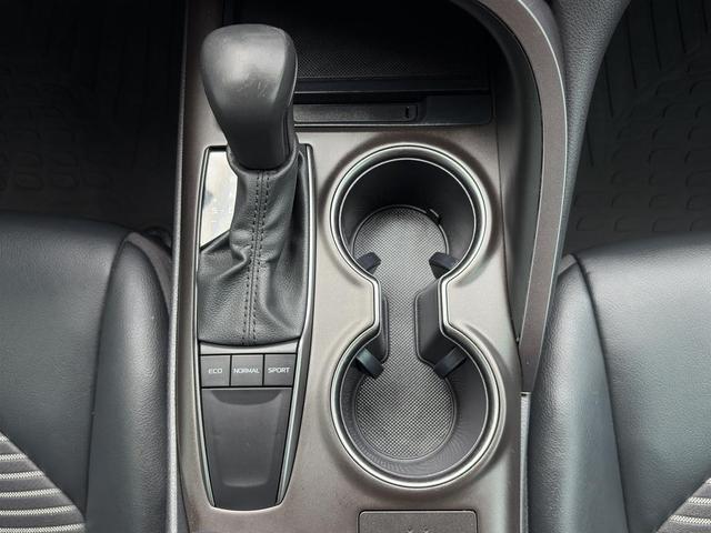 Photo of 2023 Ice Cap Toyota Camry