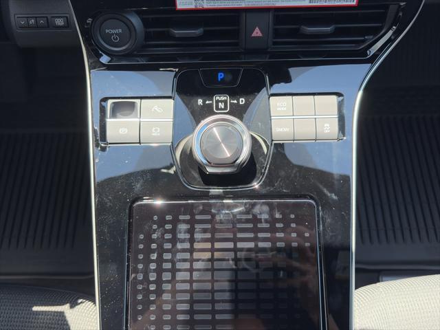 Photo of 2025 Wind Chill Pearl Toyota bZ4X