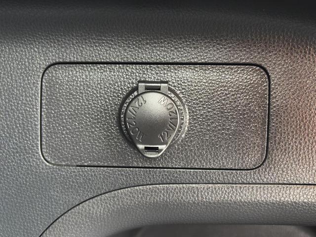 Photo of 2021 Magnetic Gray Metallic Toyota RAV4 Hybrid
