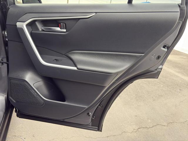 Photo of 2021 Magnetic Gray Metallic Toyota RAV4 Hybrid