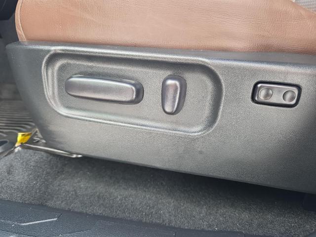 Photo of 2022 White Toyota Tacoma