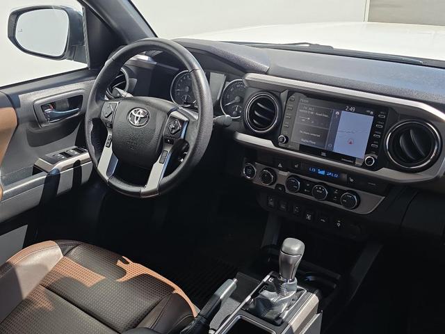 Photo of 2022 White Toyota Tacoma