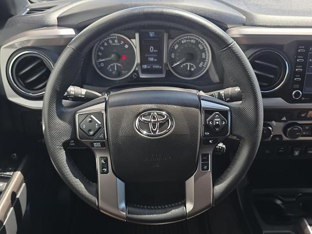 Photo of 2022 White Toyota Tacoma