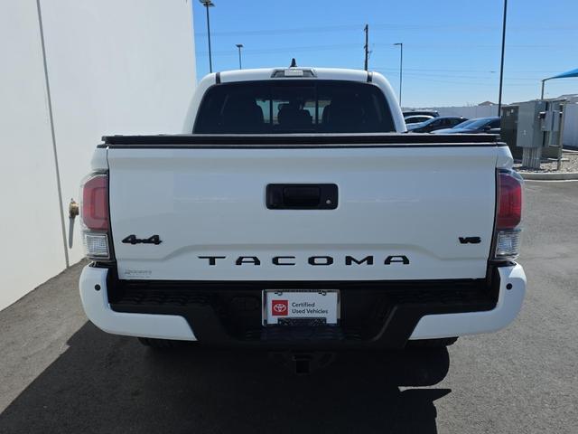 Photo of 2022 White Toyota Tacoma