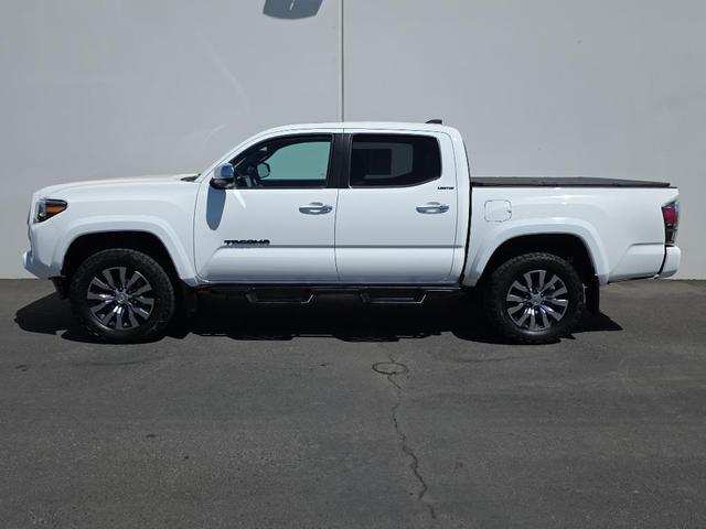 Photo of 2022 White Toyota Tacoma