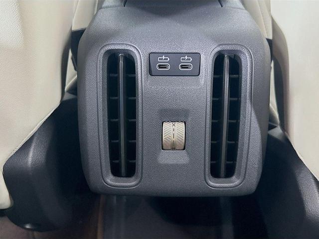 Photo of 2025 Smokey Green Metallic MINI Countryman