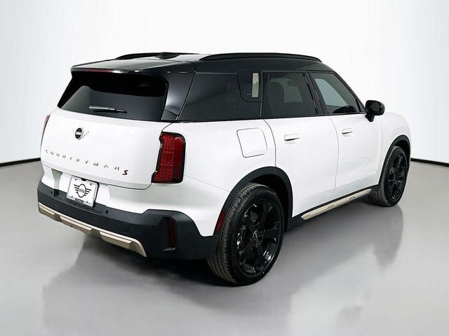 Photo of 2026 Nanuq White Metallic MINI Countryman