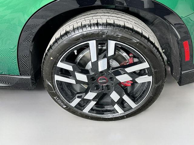 Photo of 2026 British Racing Green IV Metallic MINI Countryman