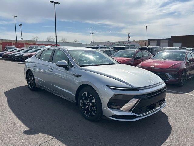 Photo of 2024 Silver Hyundai SONATA