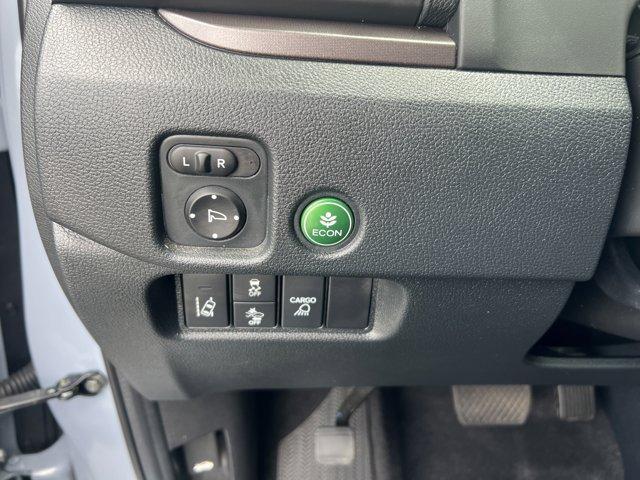 Photo of 2023 Sonic Gray Pearl Honda Ridgeline