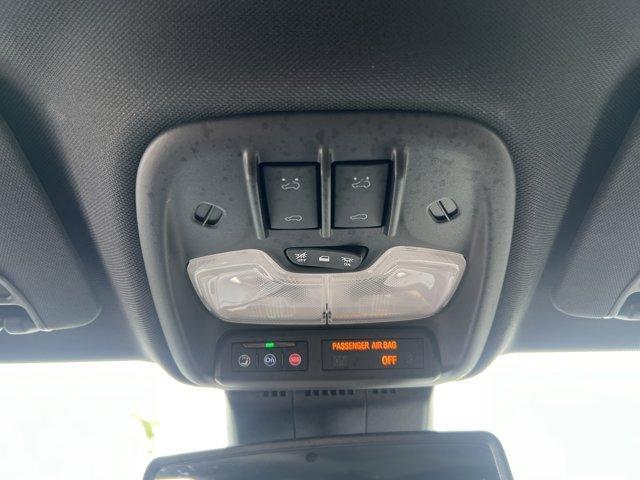 Photo of 2024 Summit White GMC Canyon