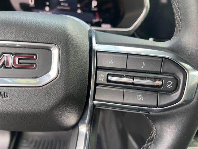 Photo of 2024 Summit White GMC Canyon