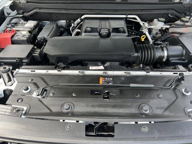Photo of 2024 Summit White GMC Canyon