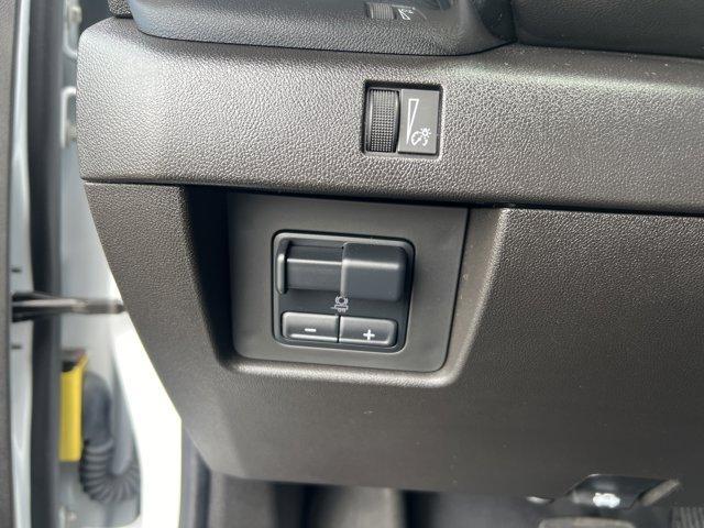Photo of 2024 Summit White GMC Canyon