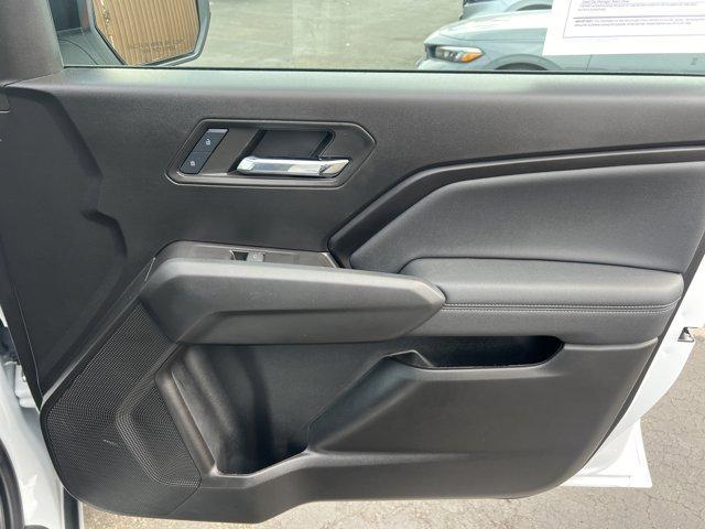 Photo of 2024 Summit White GMC Canyon
