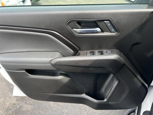 Photo of 2024 Summit White GMC Canyon