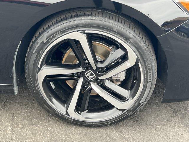 Photo of 2022 Crystal Black Pearl Honda Accord