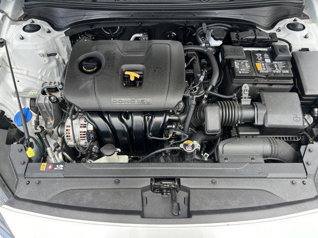 Photo of 2022 Snow White Pearl Kia Forte