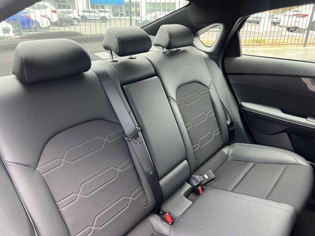 Photo of 2022 Snow White Pearl Kia Forte