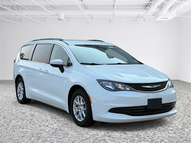 2020 Chrysler Voyager