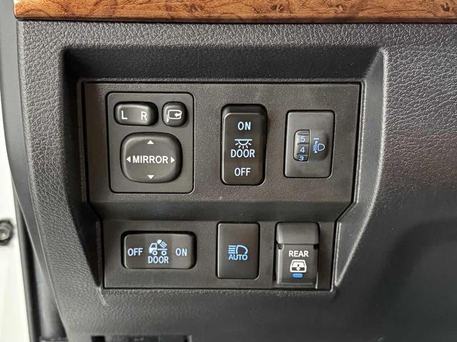 Photo of 2021 Wind Chill Pearl Toyota Tundra